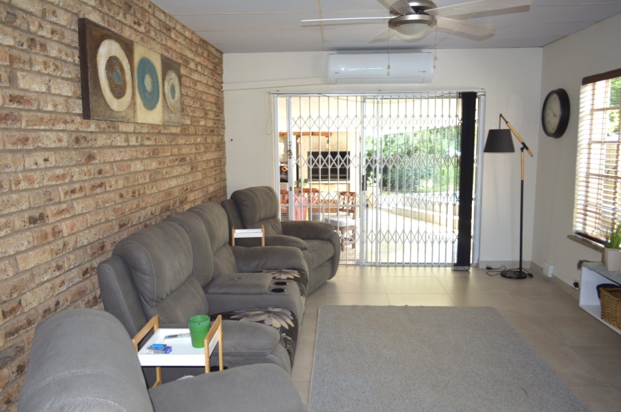 3 Bedroom Property for Sale in Wilkoppies North West